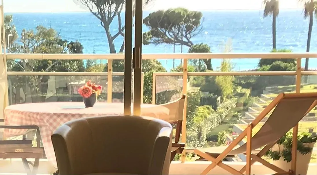 Sea Side Apartment Cannes France